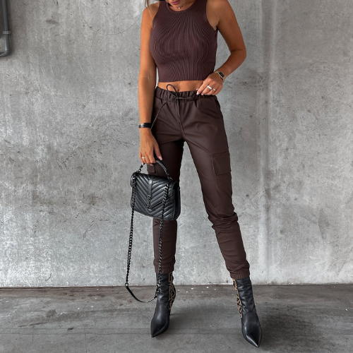 Pour femme - Pantalon taille haute en simili cuir jambe fuselée zips chevilles