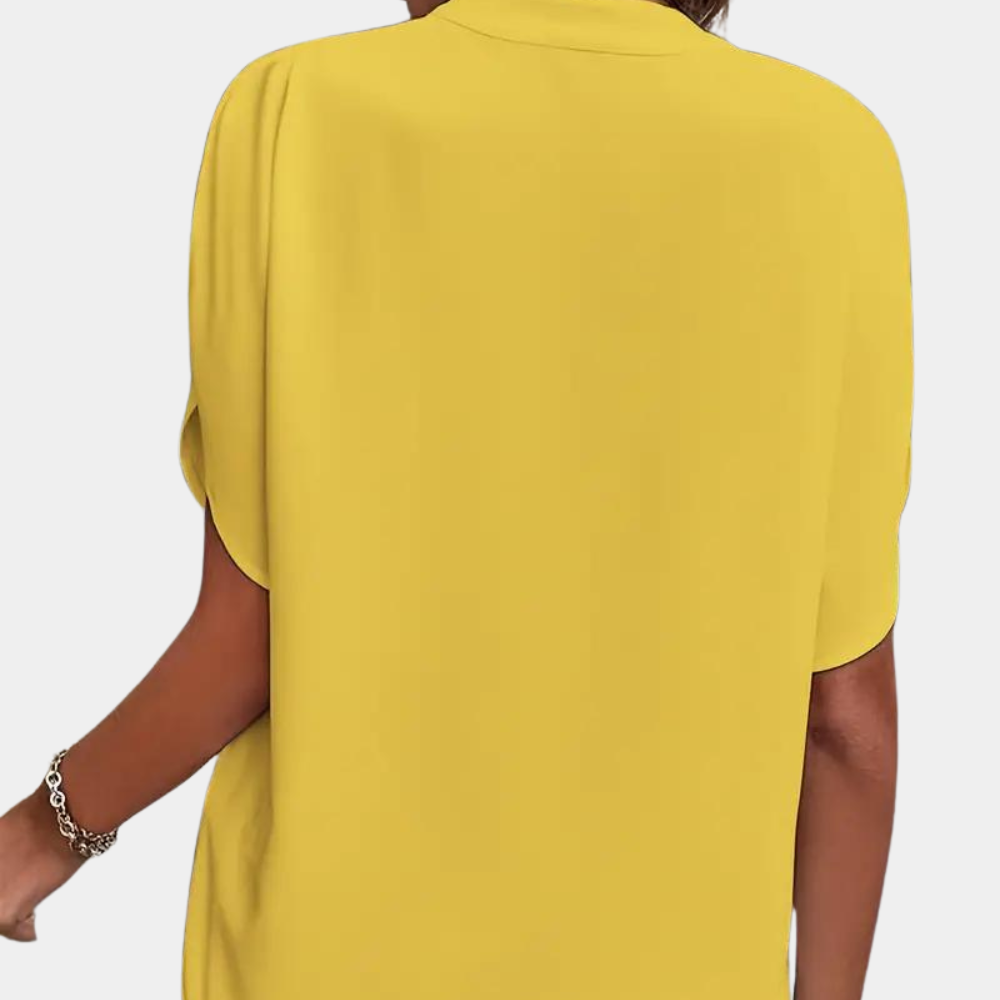 Blouse Femme Légère – Col Montant avec Encolure en V et Manches Courtes