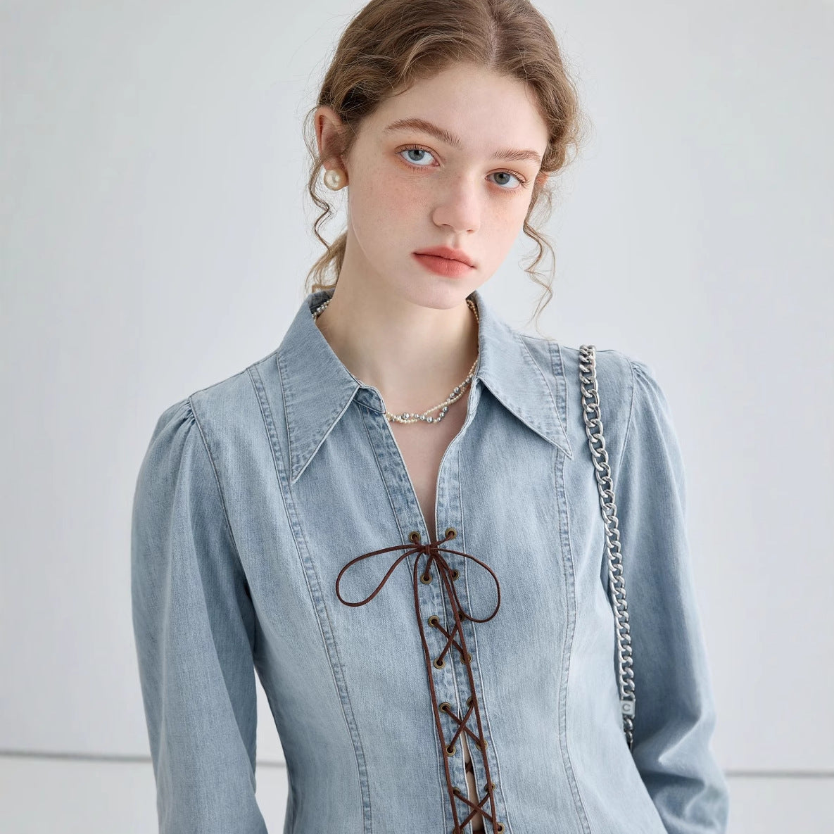 Surchemise en Jean Cintrée à Lacets pour Femme