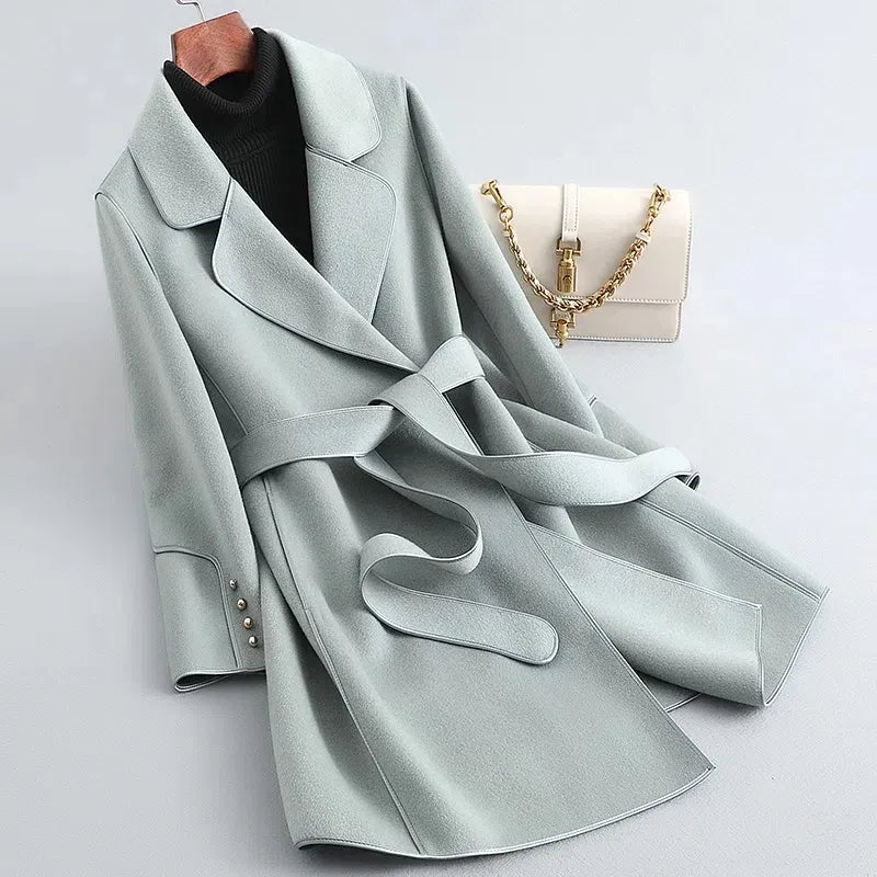 Trench Mi-Long pour Femmes à Ceinture et Coupe Tailleur en Tissu Luxe