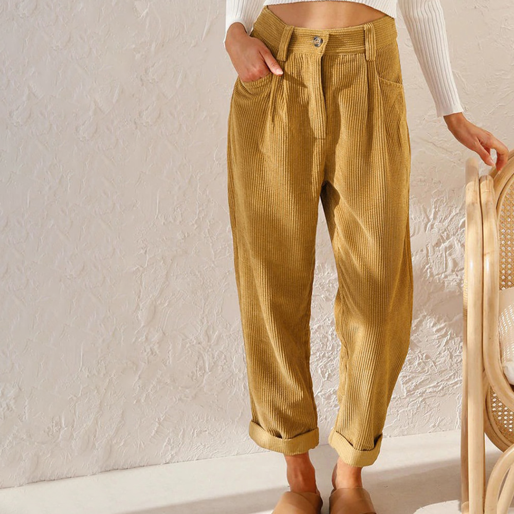 Pantalon en velours côtelé taille haute à jambe droite et pinces