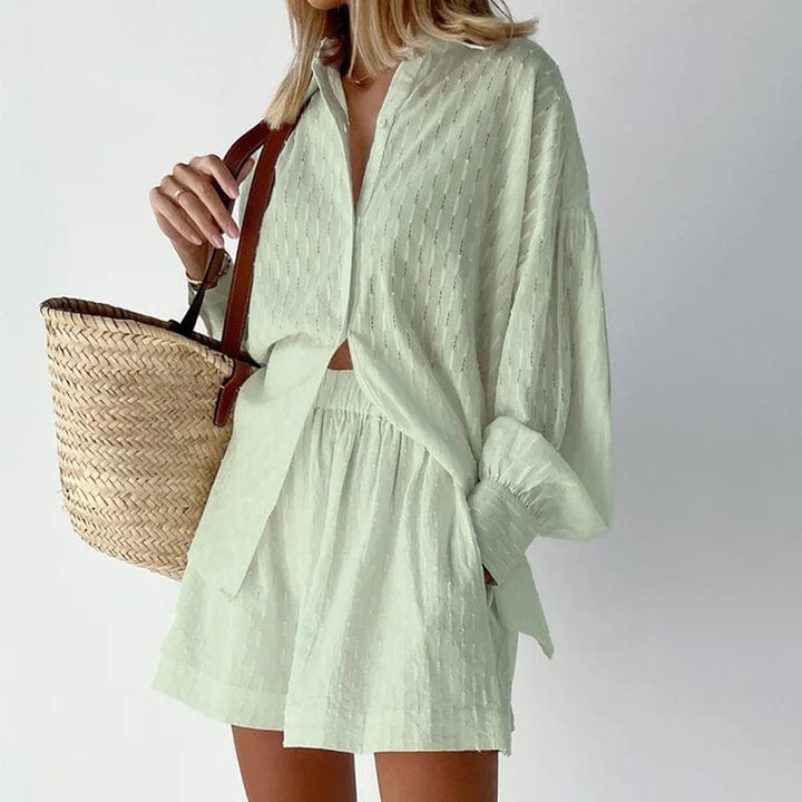 Ensemble Co-Ord pour Femme – Chemisier Boutonné & Short Taille Haute – Coupe Décontractée en Tissu Respirant