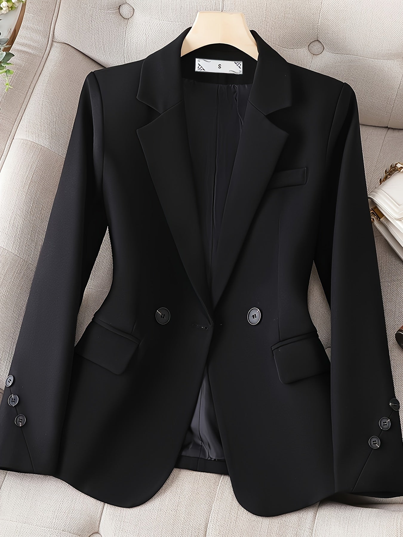 Women's Elegant Suit Jacket with One Button Closure