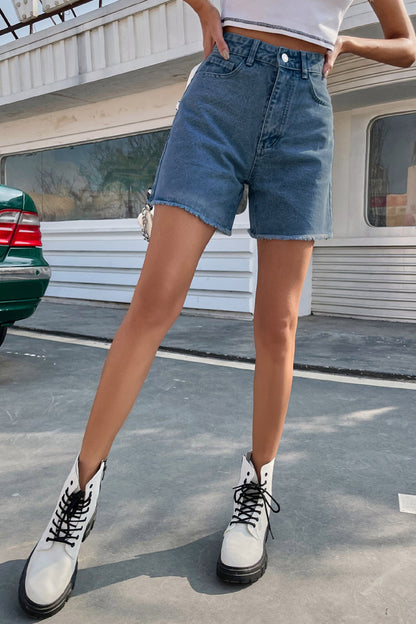 Kort en jean brut pour femme - coupe classique et stil français