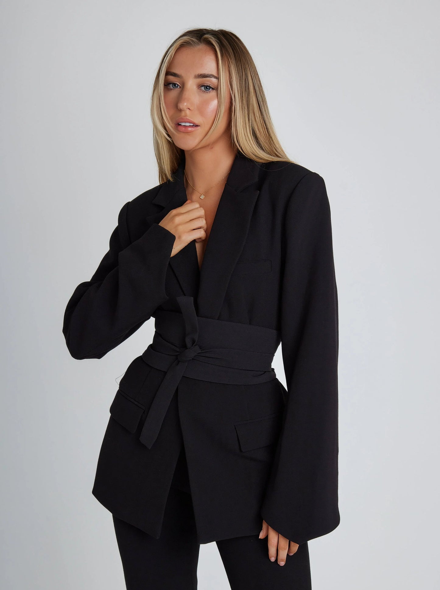 Women's Structured Suit Jacket with Marked Waist