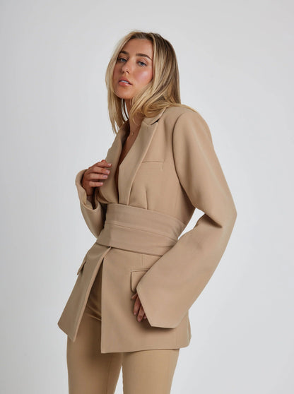 Women's Structured Suit Jacket with Marked Waist