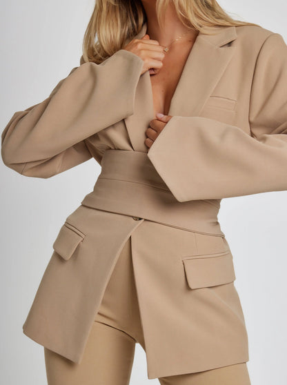 Women's Structured Suit Jacket with Marked Waist