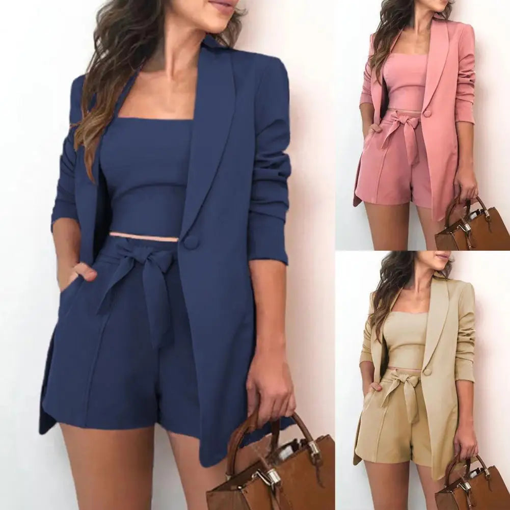 Ensemble Femme Trois Pièces Élégant – Top Court, Blazer Cintré et Pantalon Ajusté