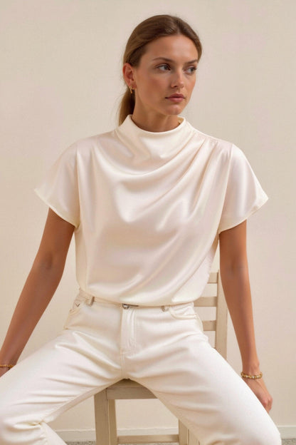 T-shirt Décontracté à Découpes Stylées – Coupe Ample pour Femmes