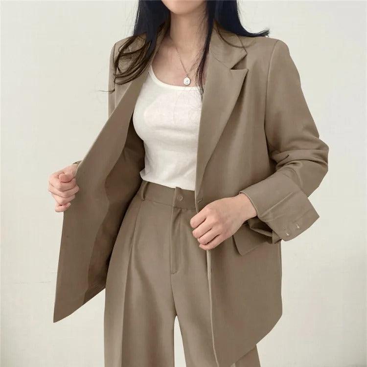 Women's Suit – Oversized Blazer and High Waisted Trousers – Slim Fit Casual Chic Style