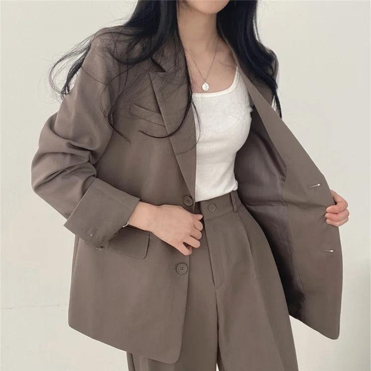Women's Suit – Oversized Blazer and High Waisted Trousers – Slim Fit Casual Chic Style