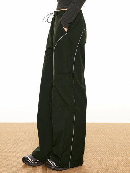 Pantalon cargo large à taille ajustable et surpiqûres contrastées