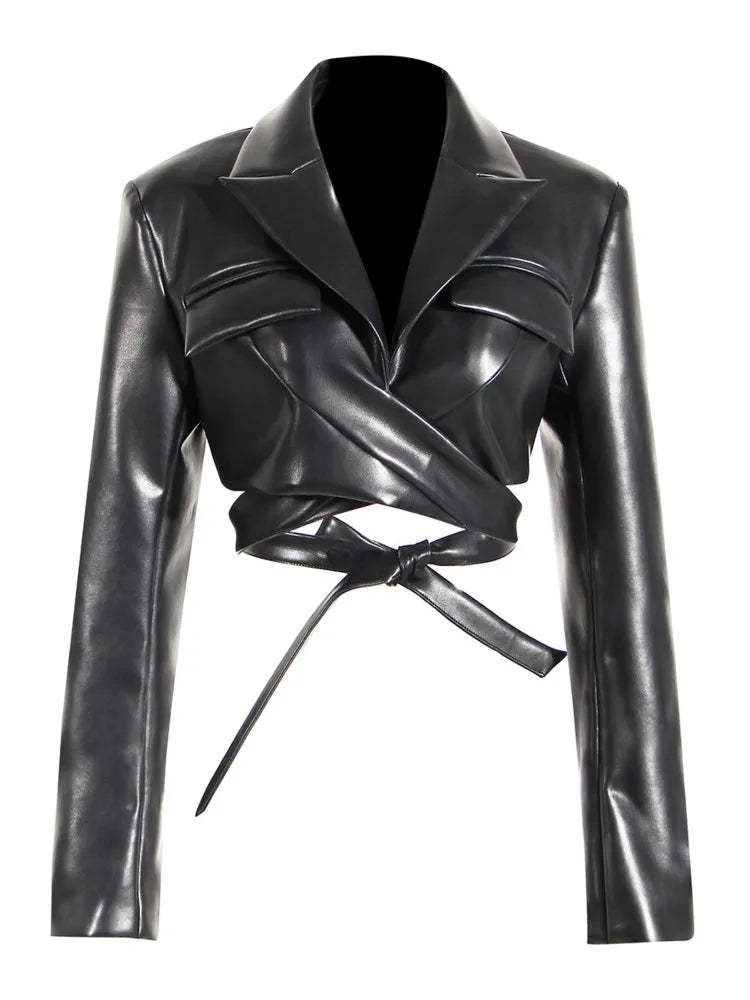 Veste femme élégante avec ceinture à la taille - stil udendørs