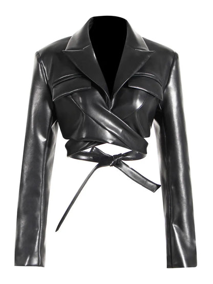 Veste femme élégante avec ceinture à la taille - stil udendørs