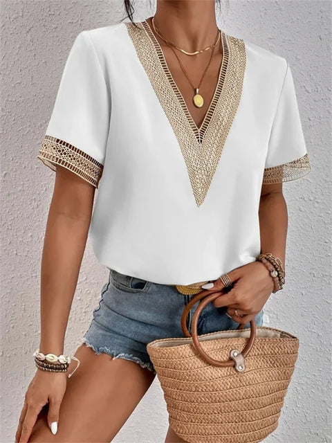 Blouse Femme en Dentelle Délicate – Décolleté en V et Manches Courtes