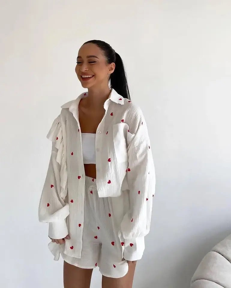 Ensemble Coordonné pour Femme – Blouse Boutonnée Manches Volantées et Short Taille Haute