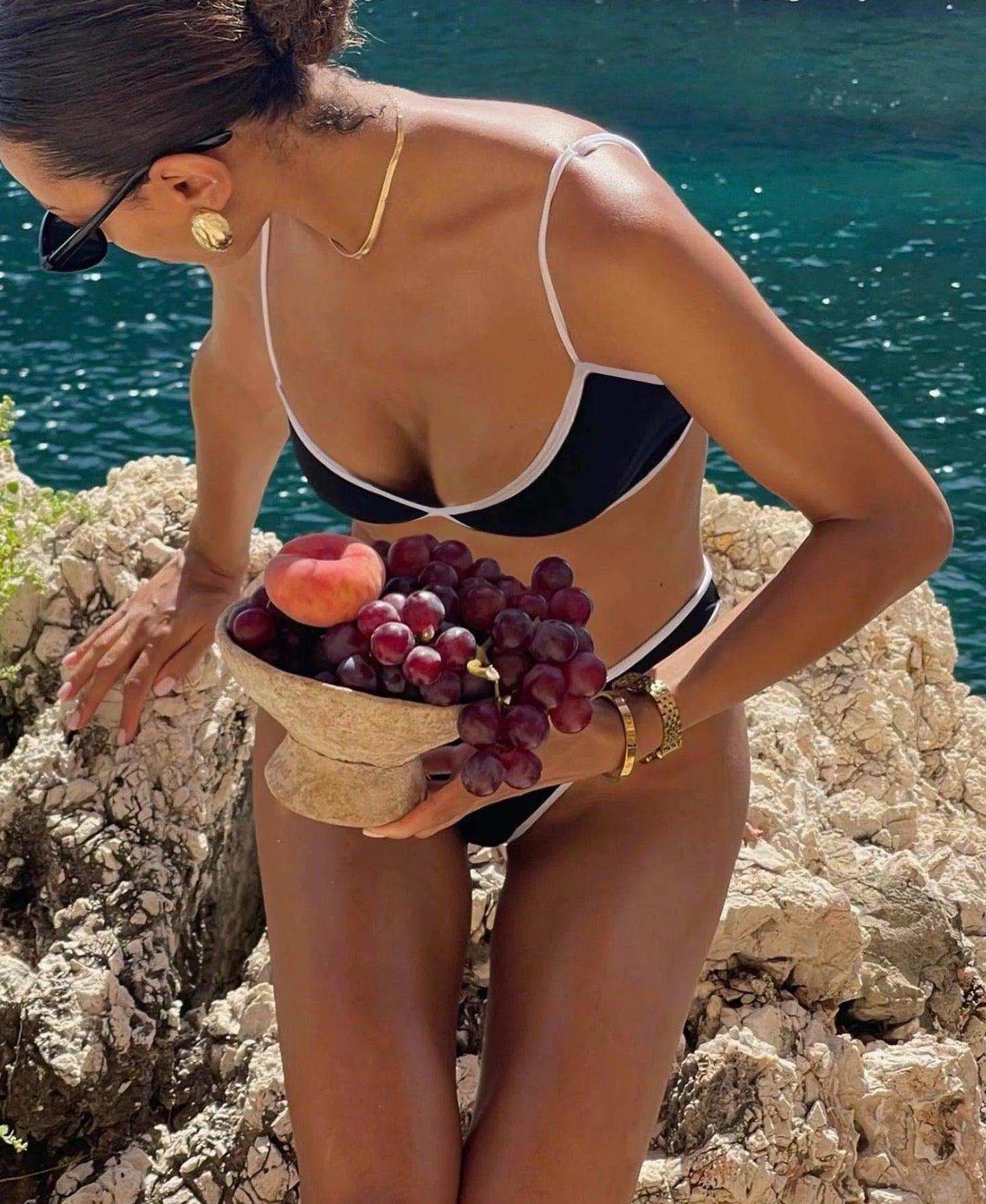 Chic and Comfortable Women's 2-Piece Swimsuit for Summer