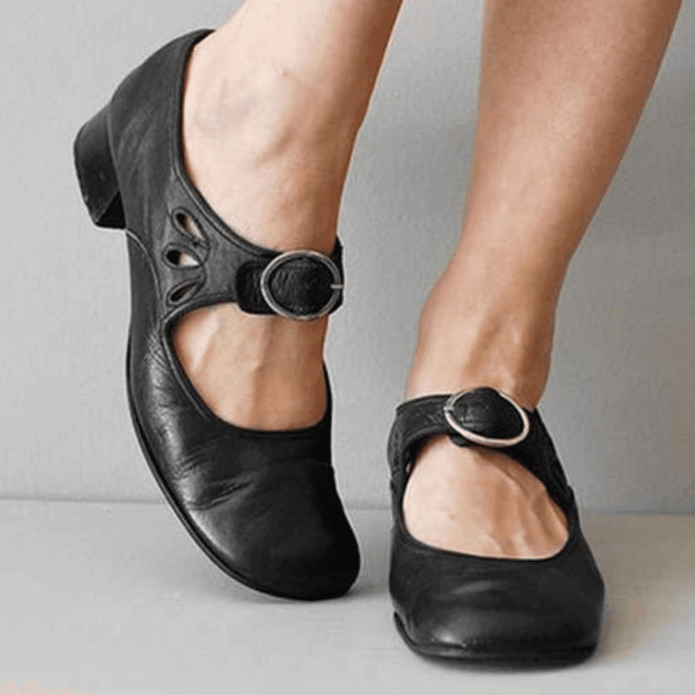 Sandales en cuir pour femmes avec boucle