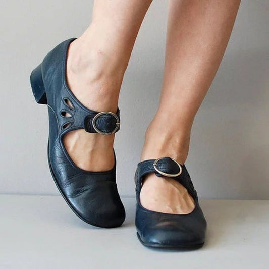 Women's Elegant Retro Style Low Heel Buckle Strap Shoes