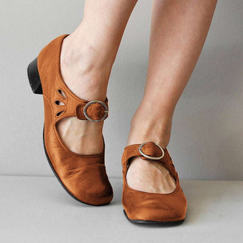 Women's Elegant Retro Style Low Heel Buckle Strap Shoes