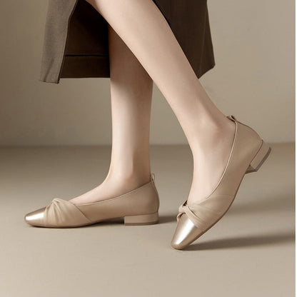 Women's Elegant Low Heel Shoes with Twist Detail