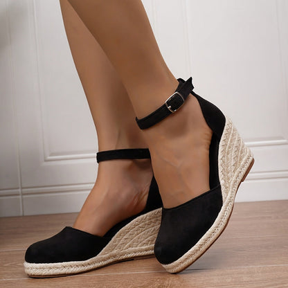 Chaussures Plates d’Été pour Femmes – Bout Fermé et Bride Fine