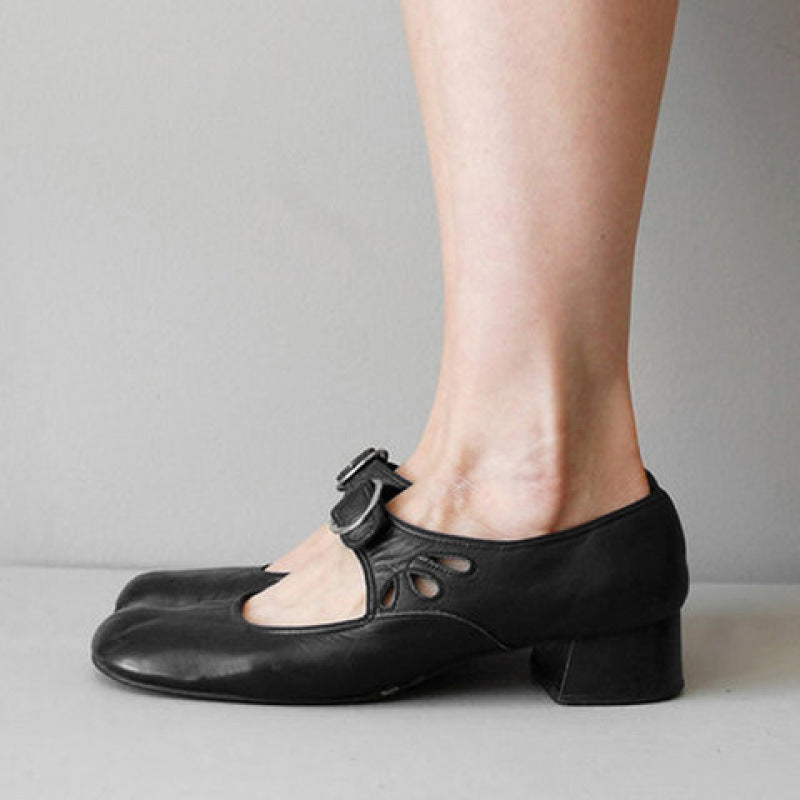Women's Elegant Retro Style Low Heel Buckle Strap Shoes