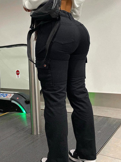 Jean cargo streetwear avec poches utilitaires pour femme