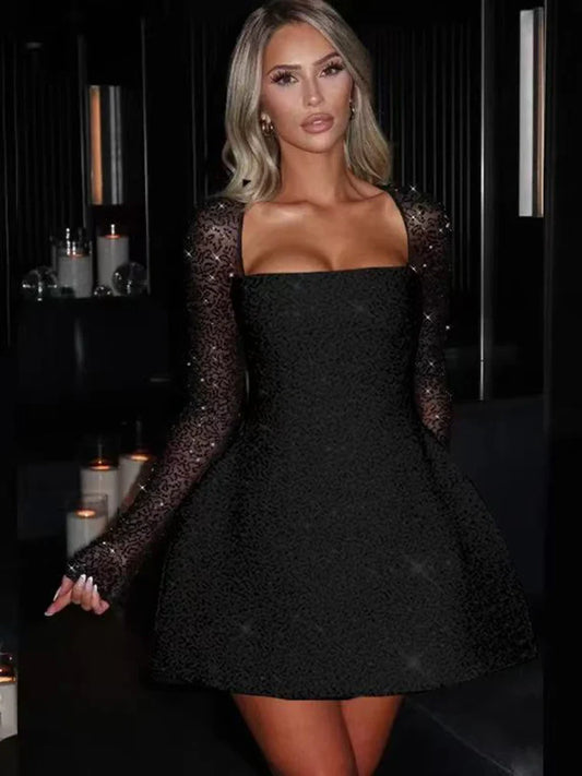 Robe de Soirée Courte à Paillettes pour Femme – Coupe Moulante – Col Carré – Manches Longues