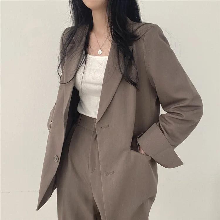 Women's Suit – Oversized Blazer and High Waisted Trousers – Slim Fit Casual Chic Style