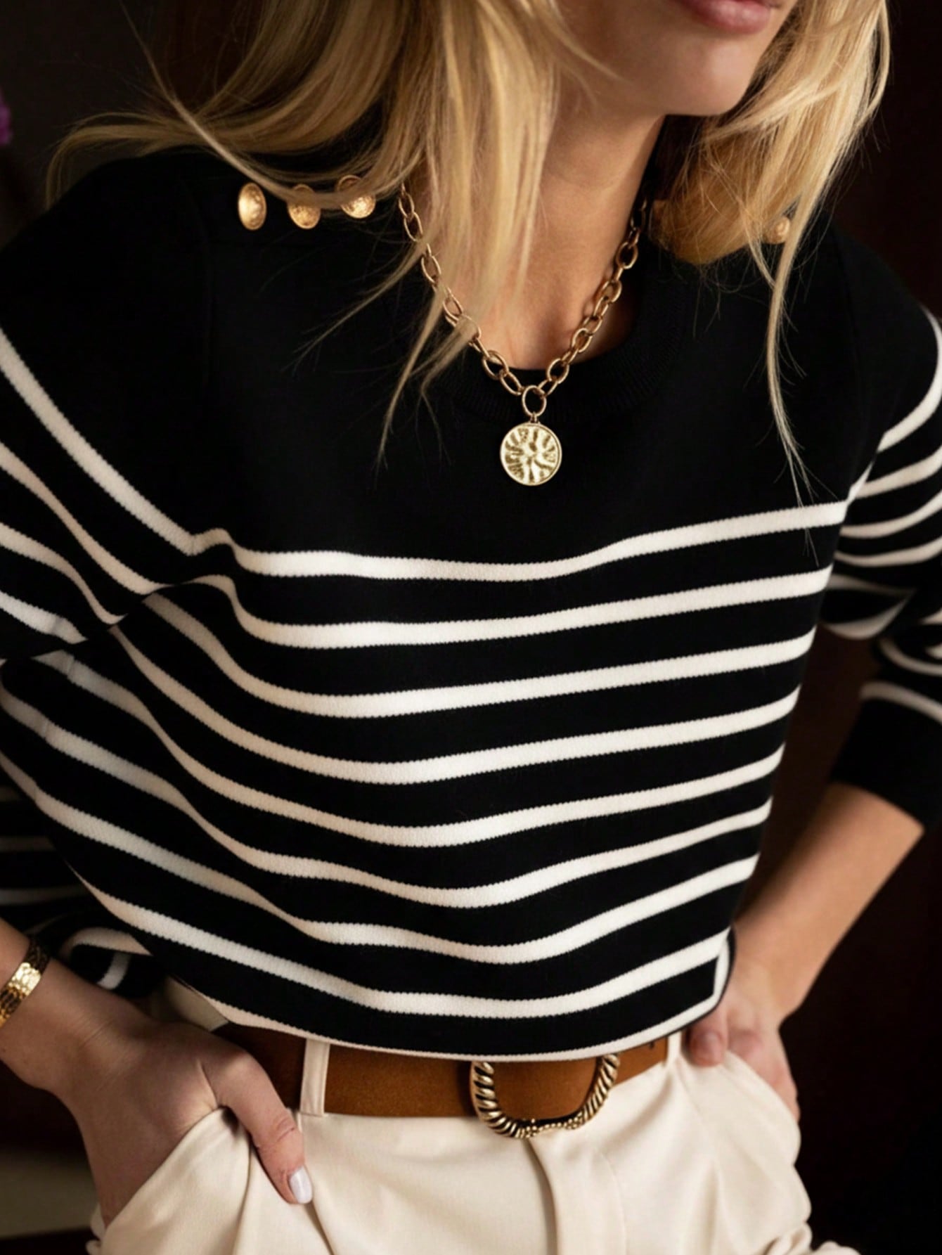 Warm knitted long sleeve top for women nushes 