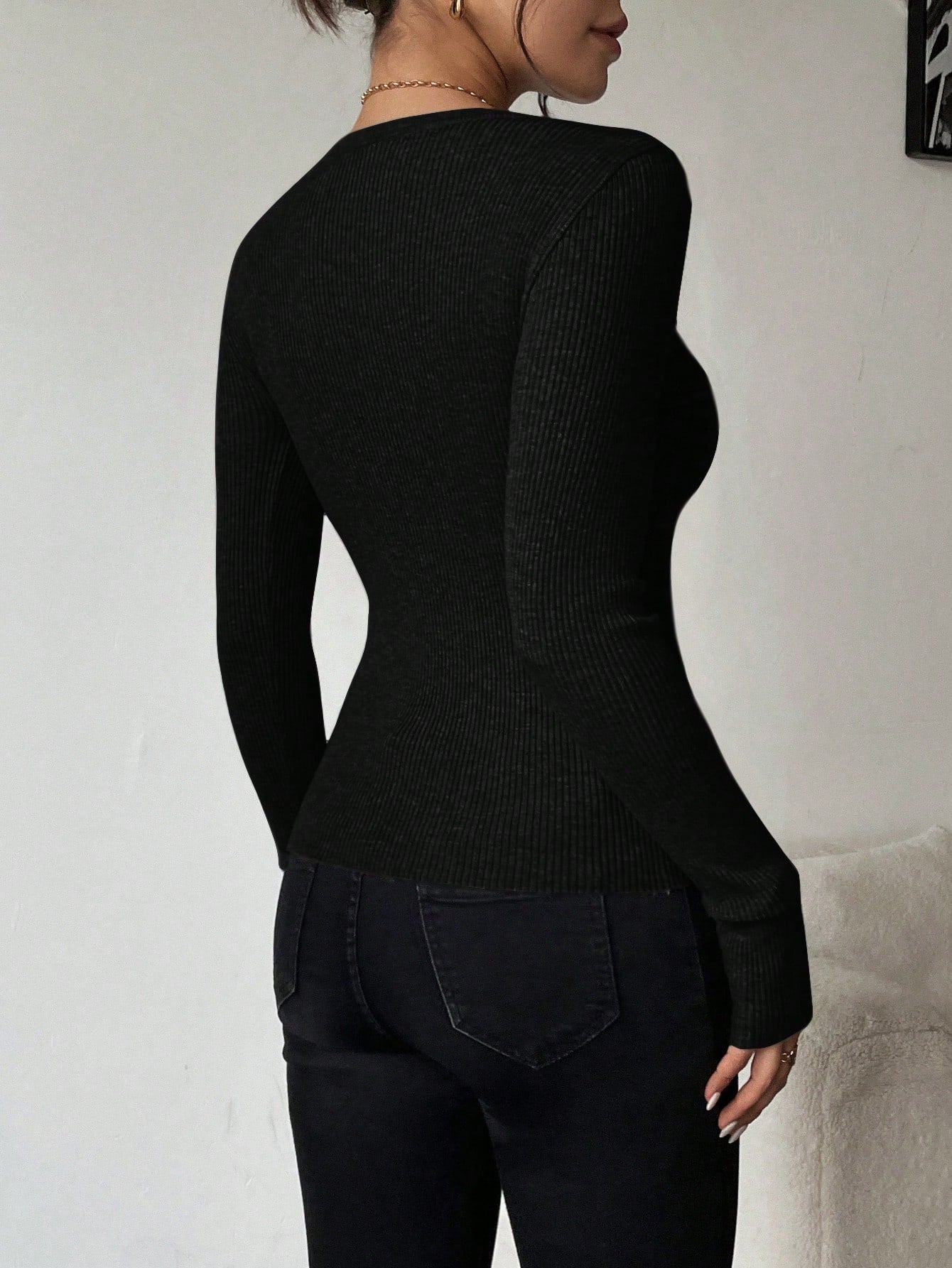 Ribbed knit long sleeve slim pullover for women, high neck fitted top for chic casual style.