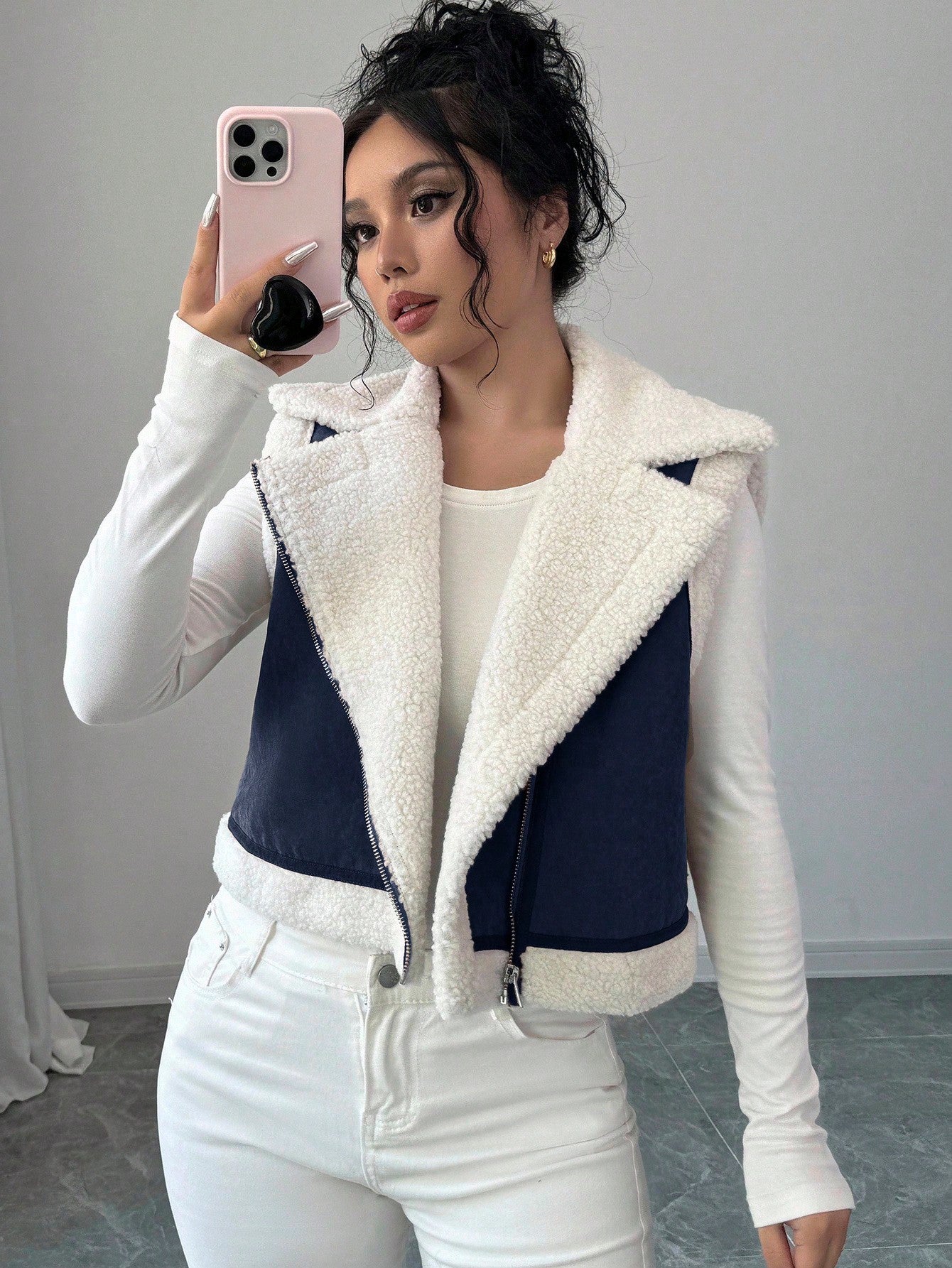 Women’s Faux Suede Shearling Jacket – Short Winter Coat with Fur Collar