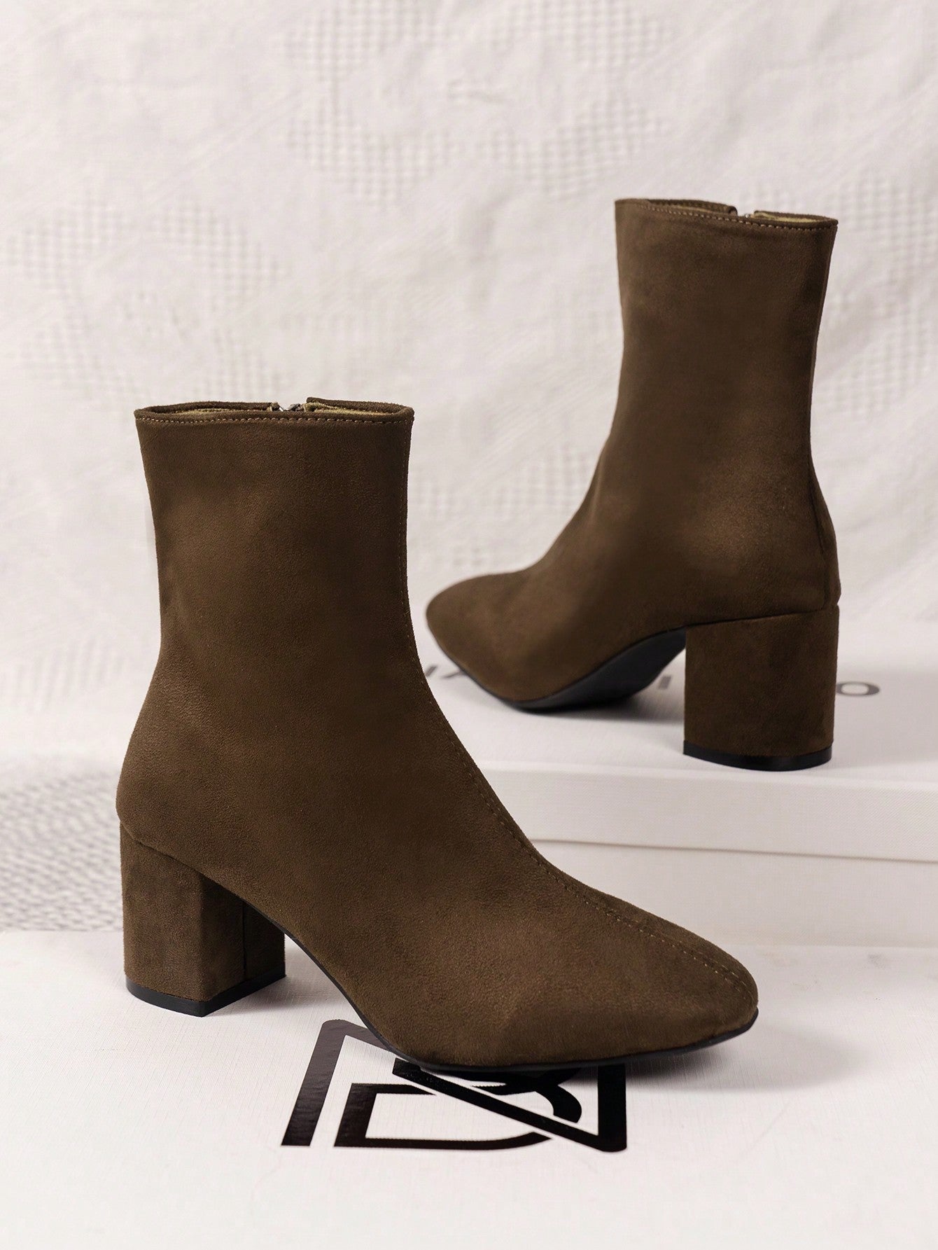 women’s square toe fashion boots