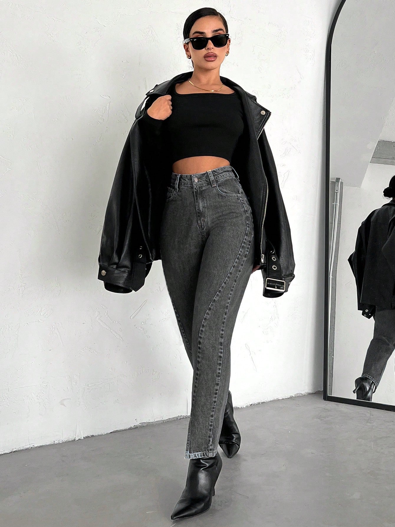 women’s high-waist straight leg jeans Nushes 