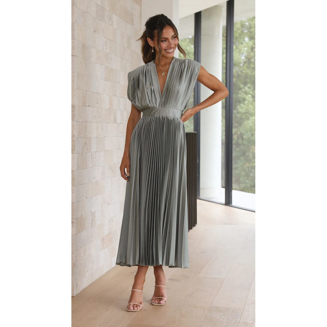 Robe Longue Plissée Sans Manches à Décolleté en V