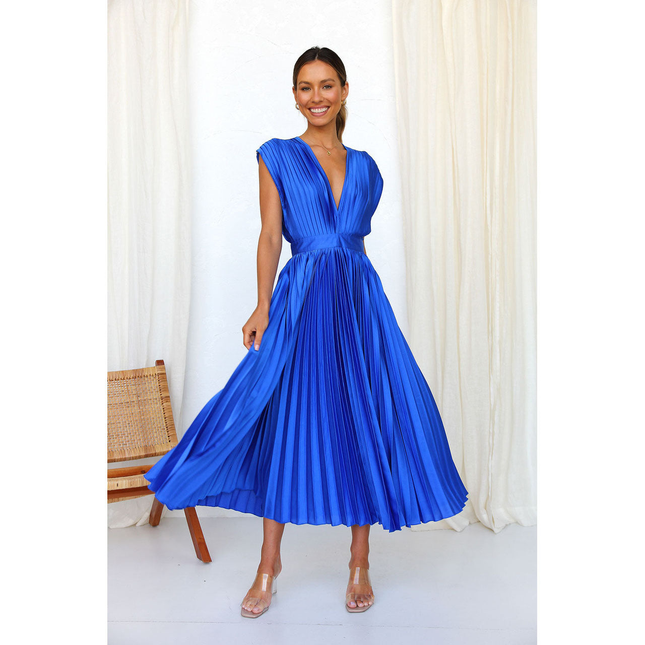 Robe Longue Plissée Sans Manches à Décolleté en V