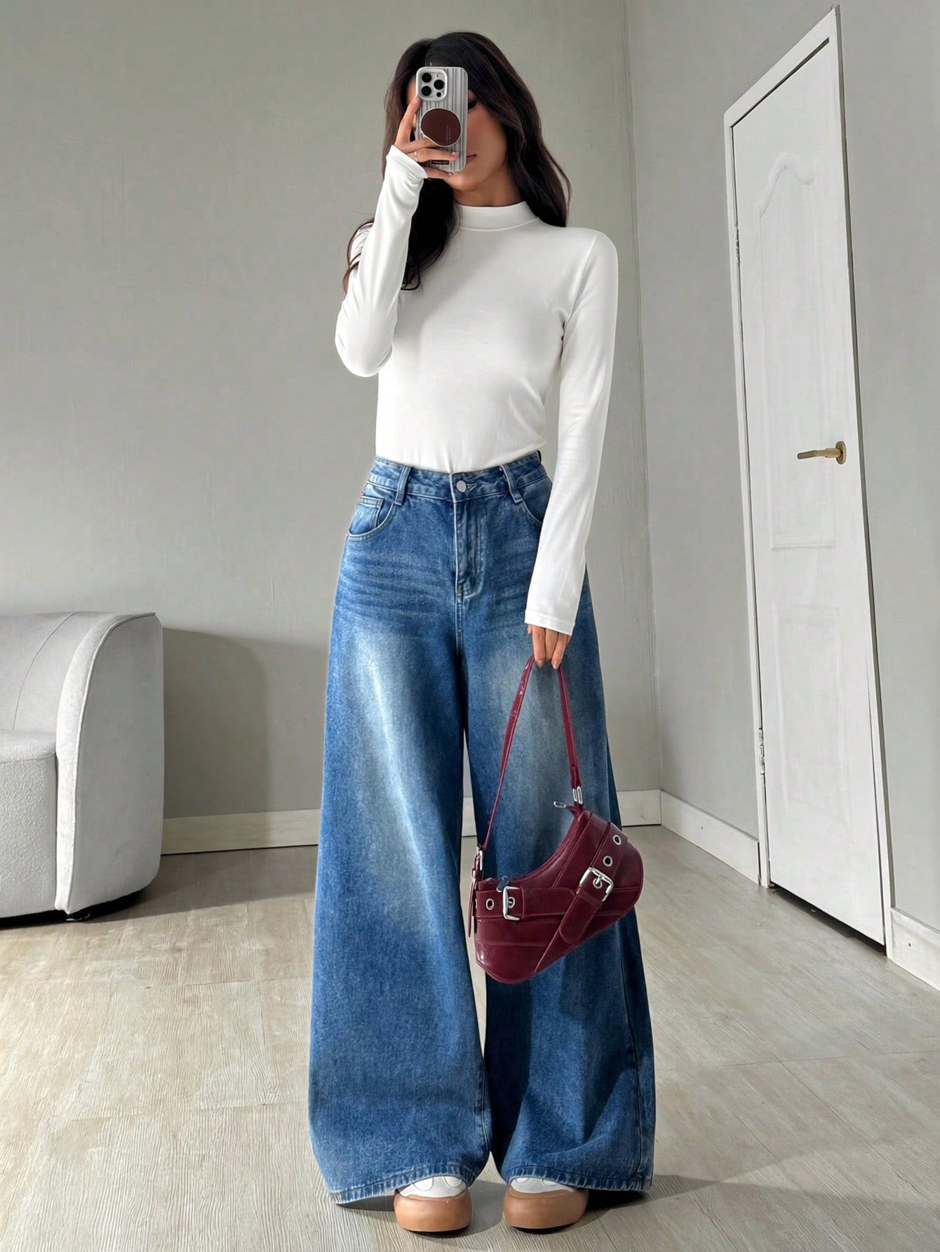 Women’s Slim Fit Long-Sleeve Round Neck Top – Stretch Winter Basic Layer