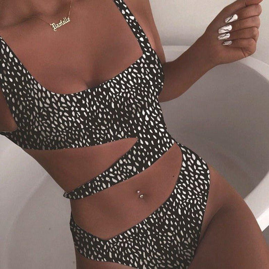 Women's Flattering Push-Up One Piece Swimsuit